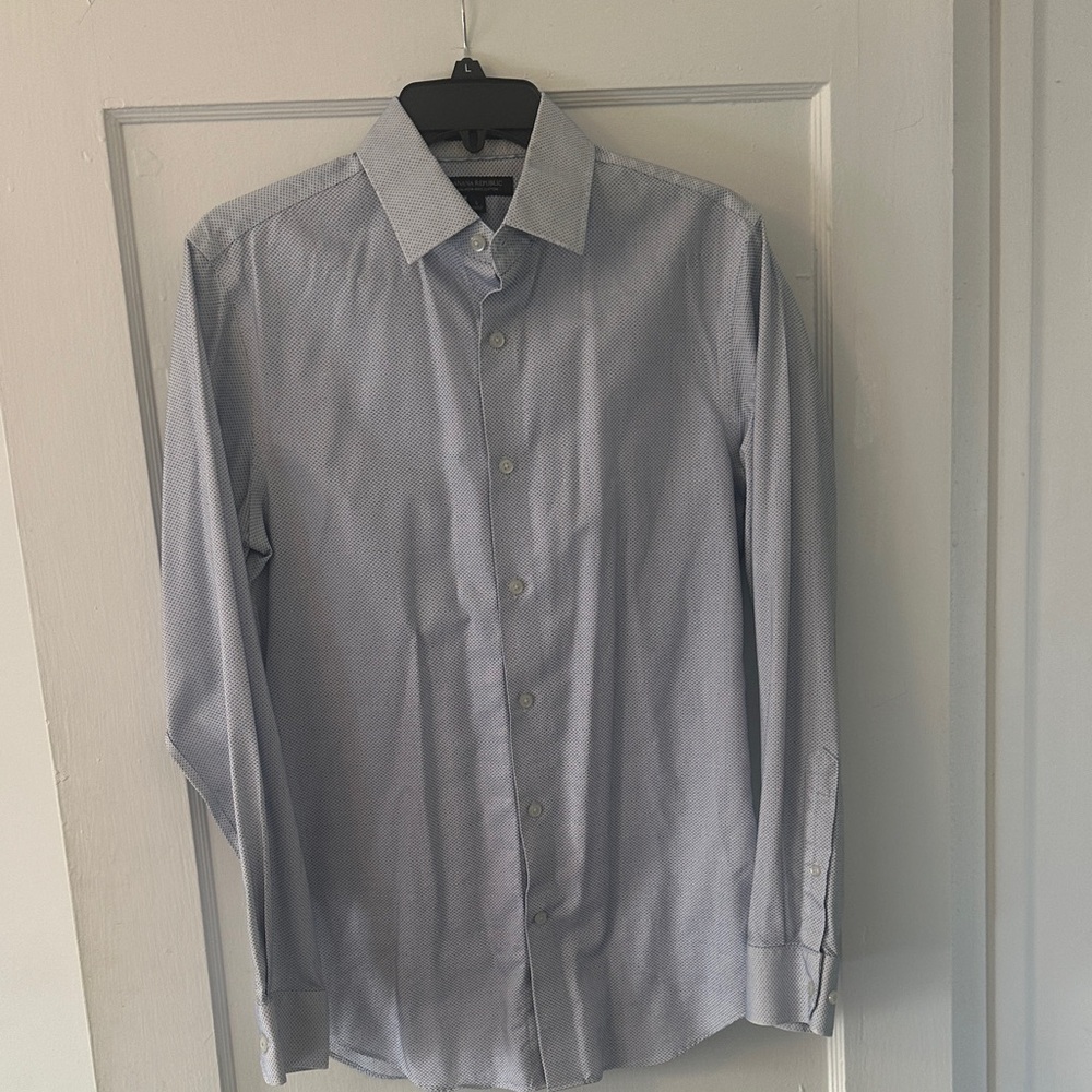 Banana Republic Light Blue Micro-Pattern Dress Shirt
